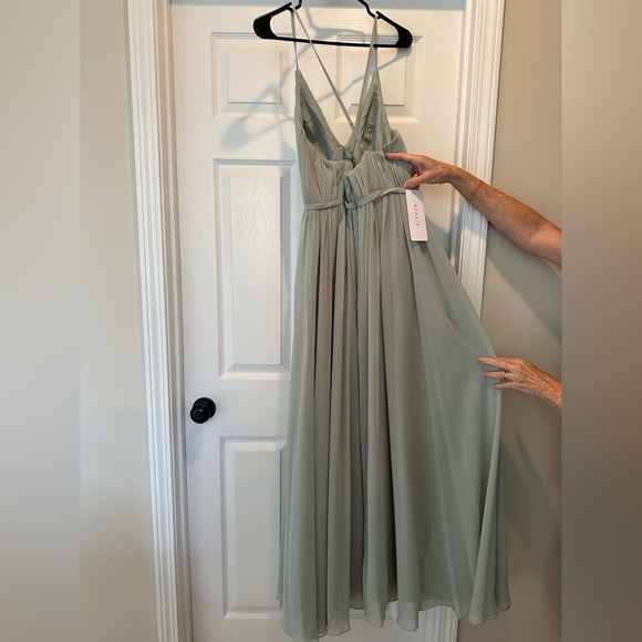 AZAZIE BLYTHE
A-Line Pleated Chiffon Floor-Length Dress Agave
Size: 4  (NWT) - Picture 9 of 13